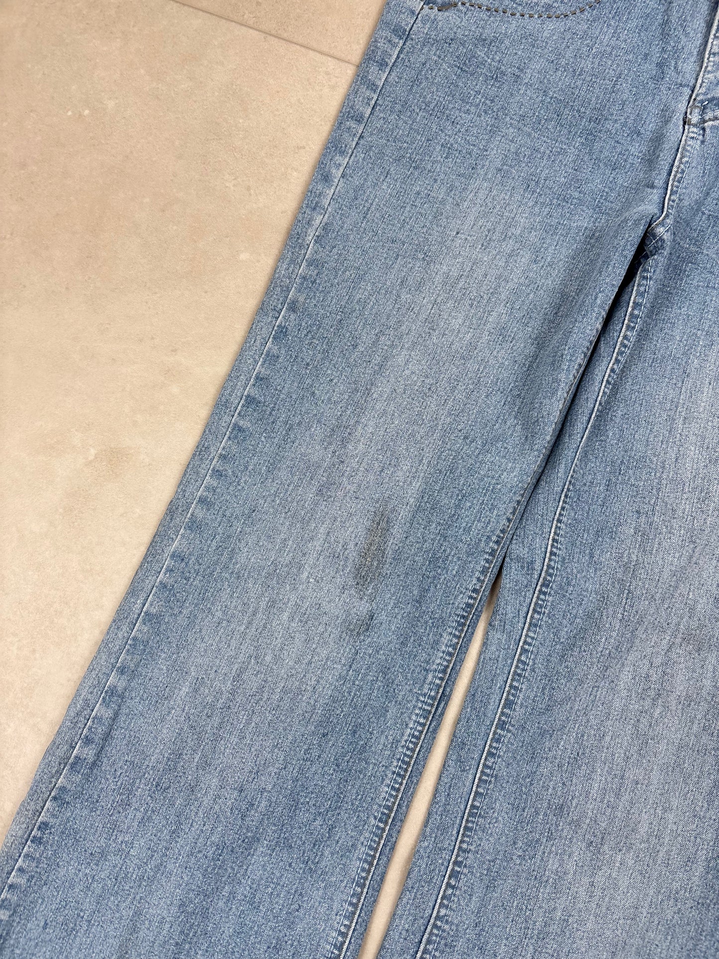 2000s Vintage Mid Waist Flared Jeans · M