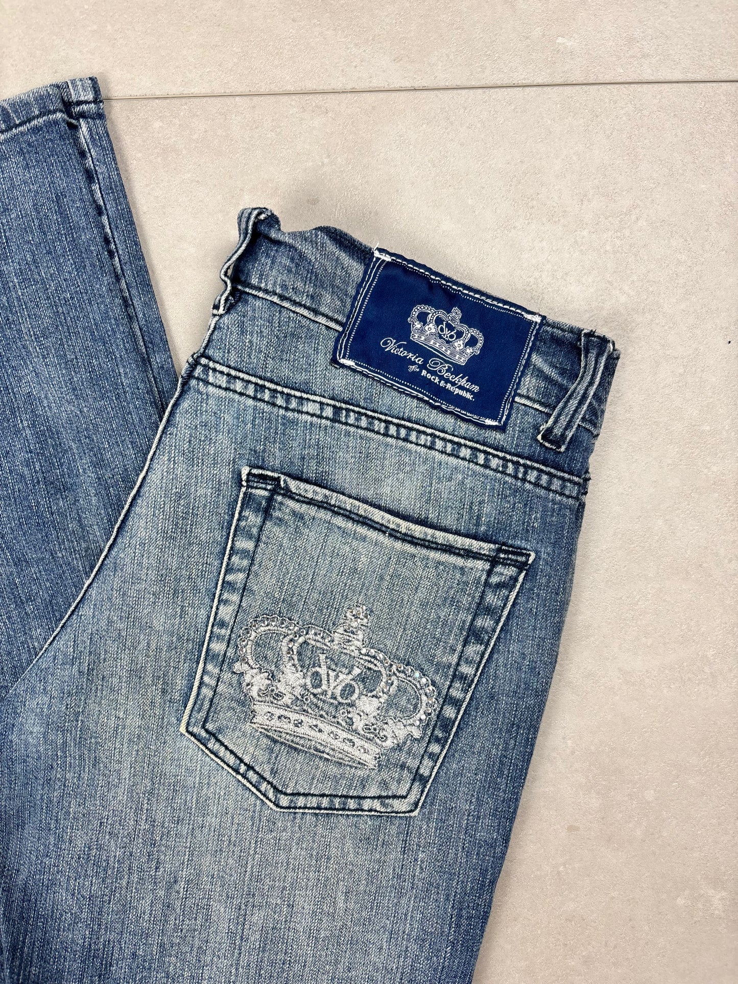 Victoria Beckham Low Waist Straight-Leg Bootcut Jeans Blau · W30