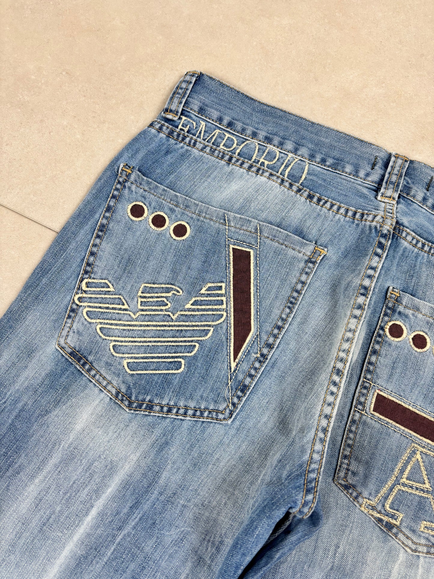 Emporio Armani Big Print Straight Leg / Baggy Jeans · M