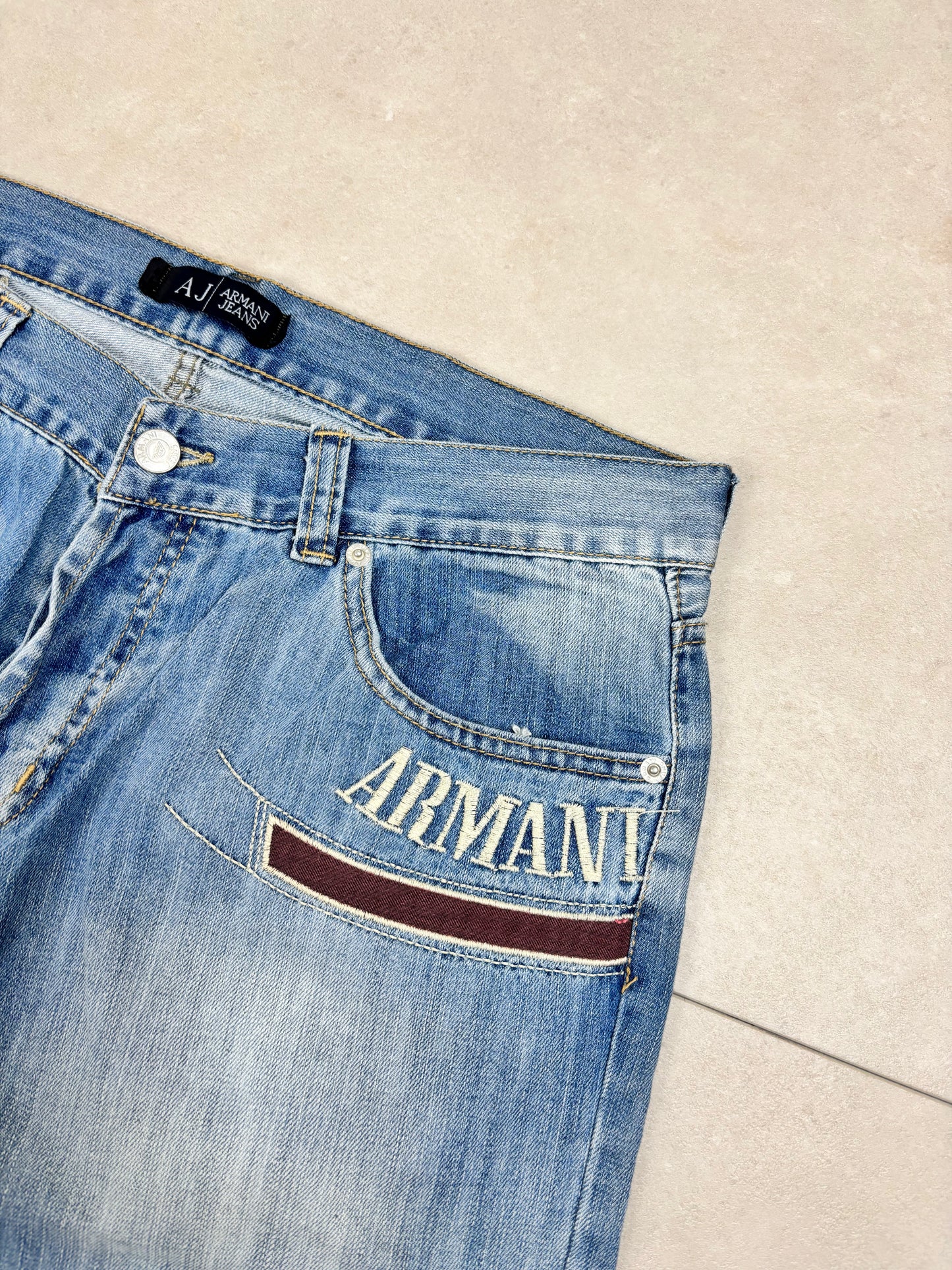 Emporio Armani Big Print Straight Leg / Baggy Jeans · M