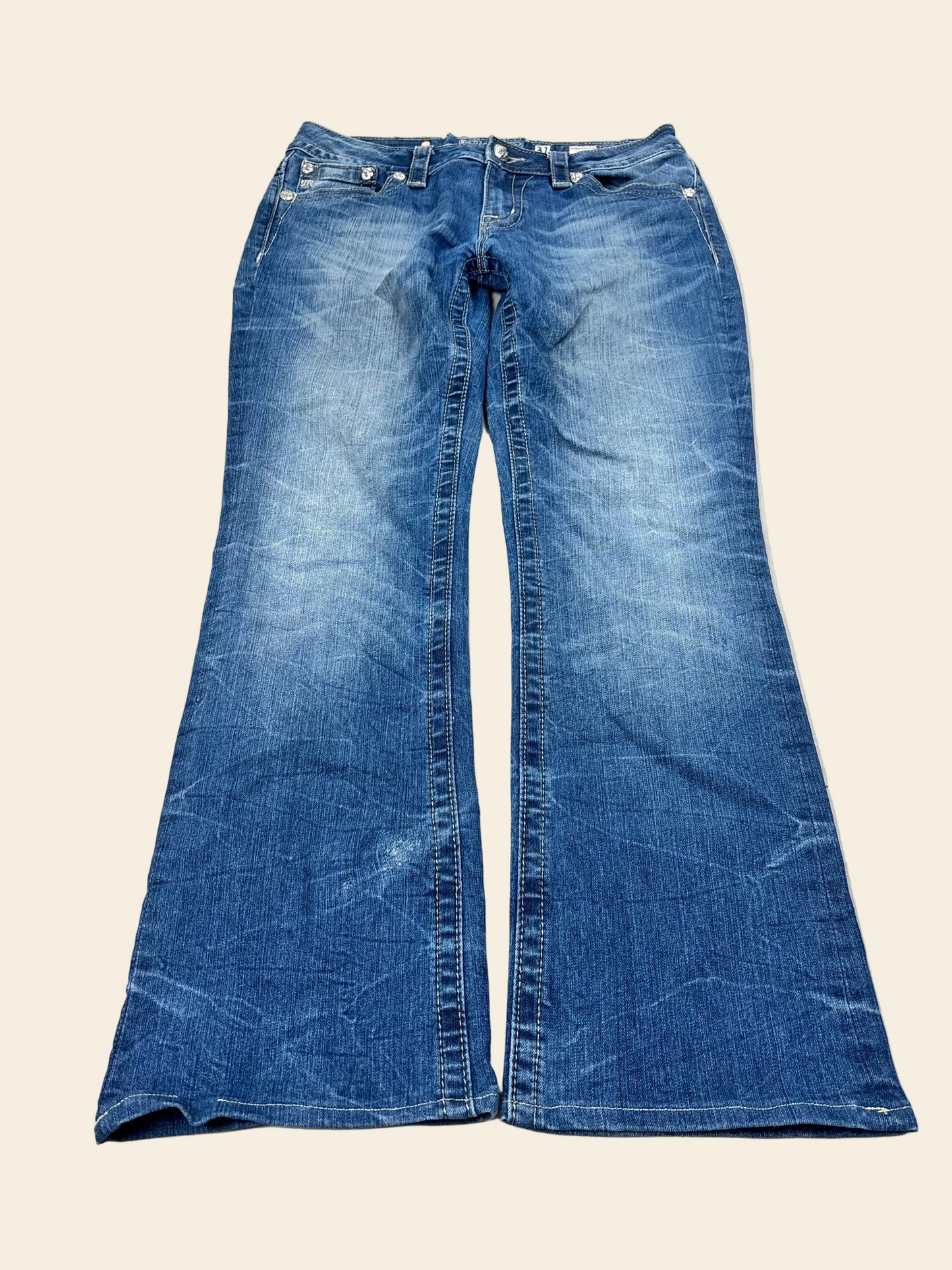Miss Me Low-Mid Waist Bootcut Flared Jeans · M
