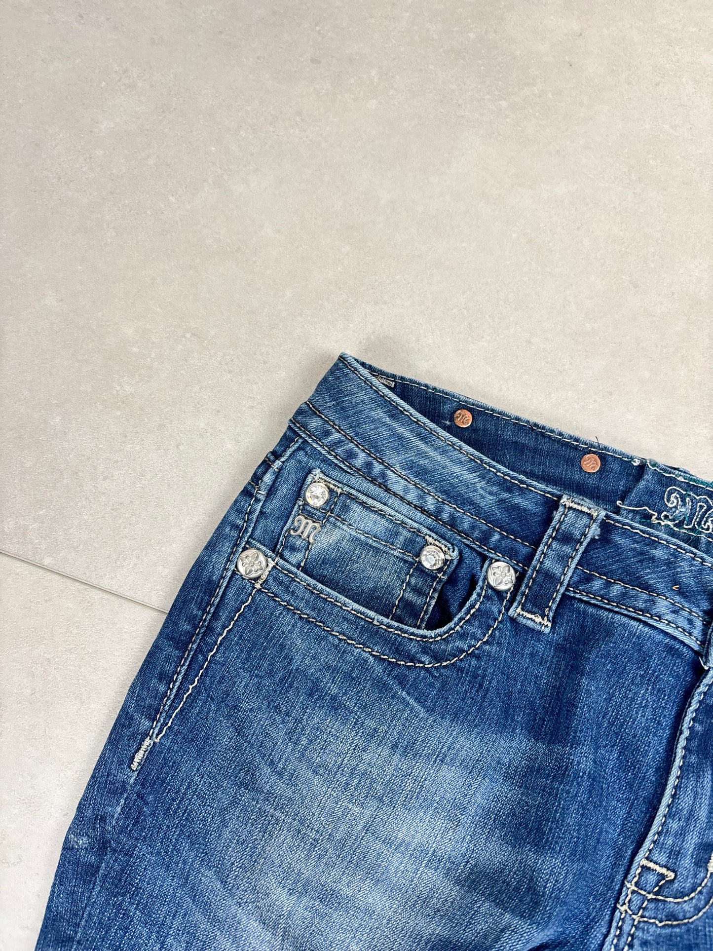 Miss Me Low-Mid Waist Bootcut Flared Jeans · M