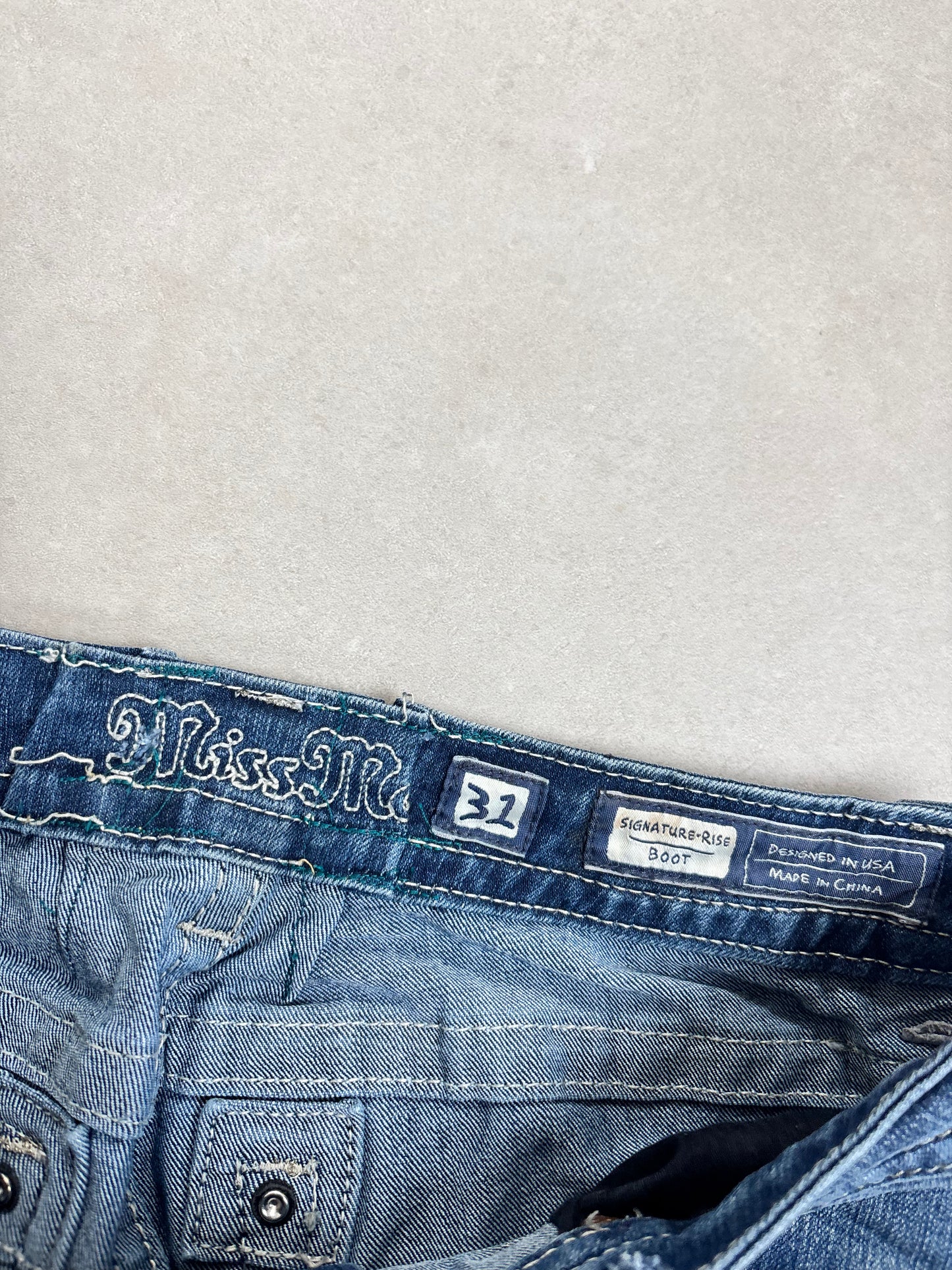 Miss Me Low-Mid Waist Bootcut Flared Jeans · M