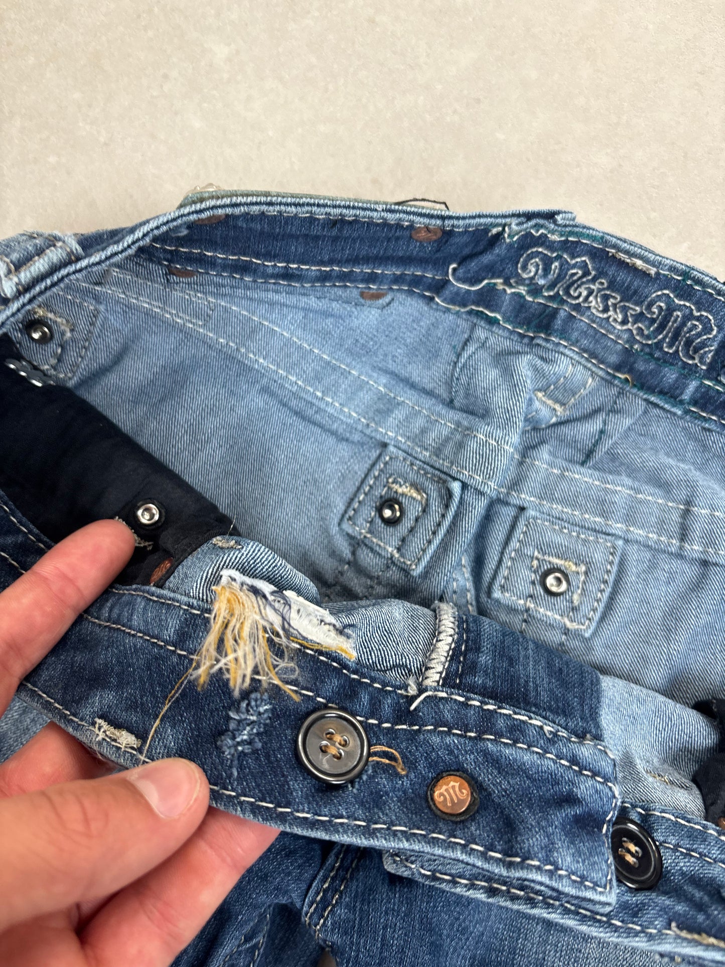 Miss Me Low-Mid Waist Bootcut Flared Jeans · M