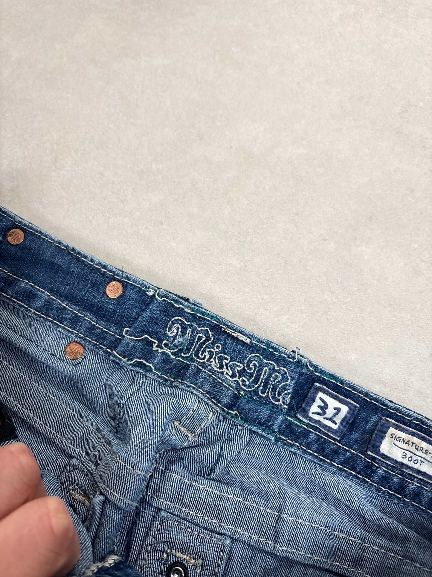 Miss Me Low-Mid Waist Bootcut Flared Jeans · M