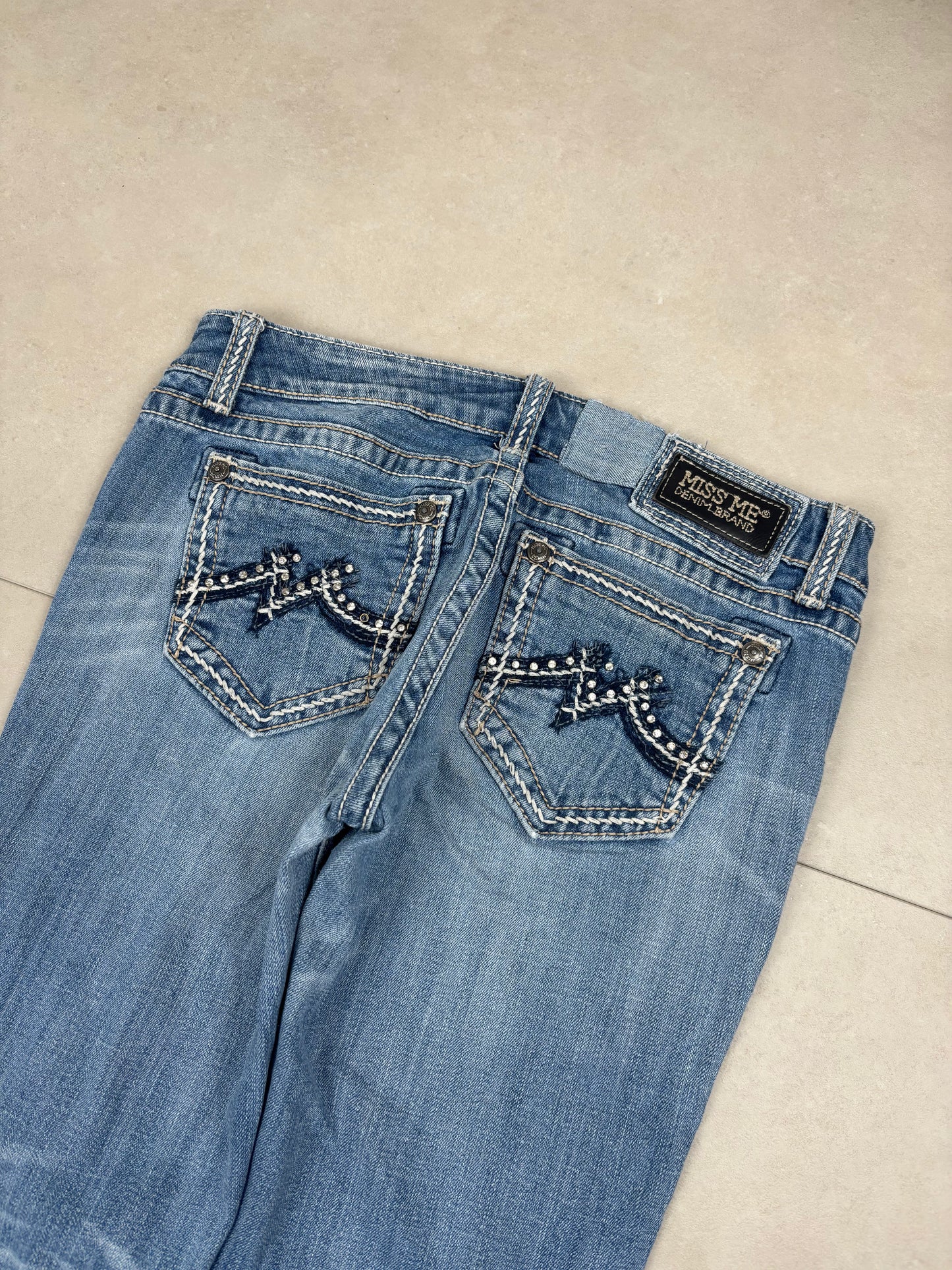 Miss Me Low Waist Straight Leg Jeans · W28