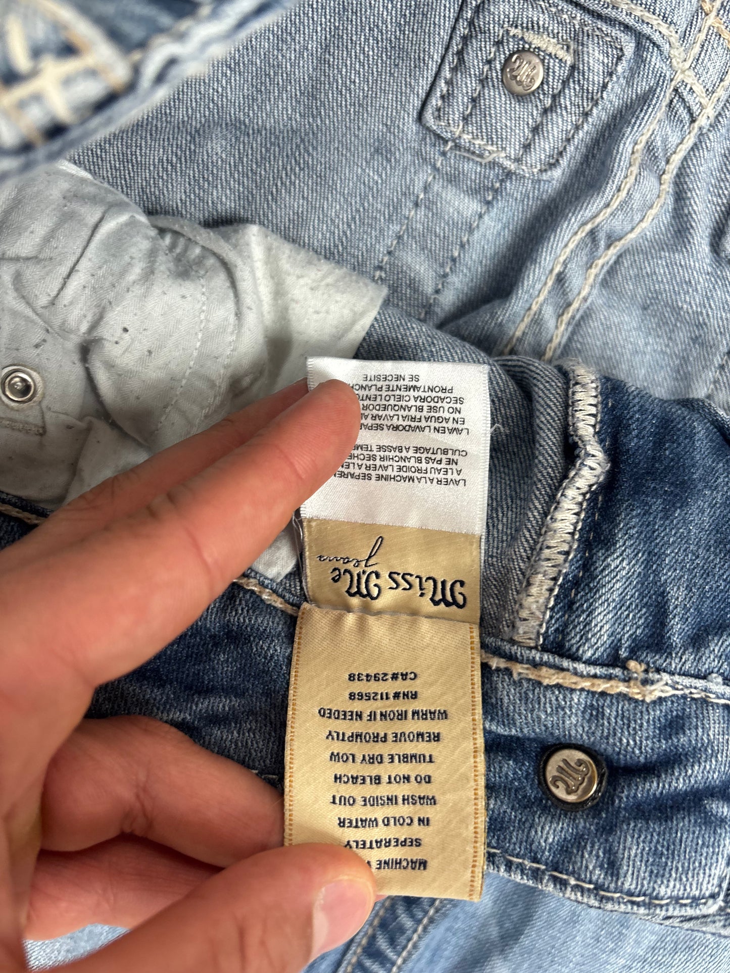 Miss Me Low Waist Straight Leg Jeans · W28