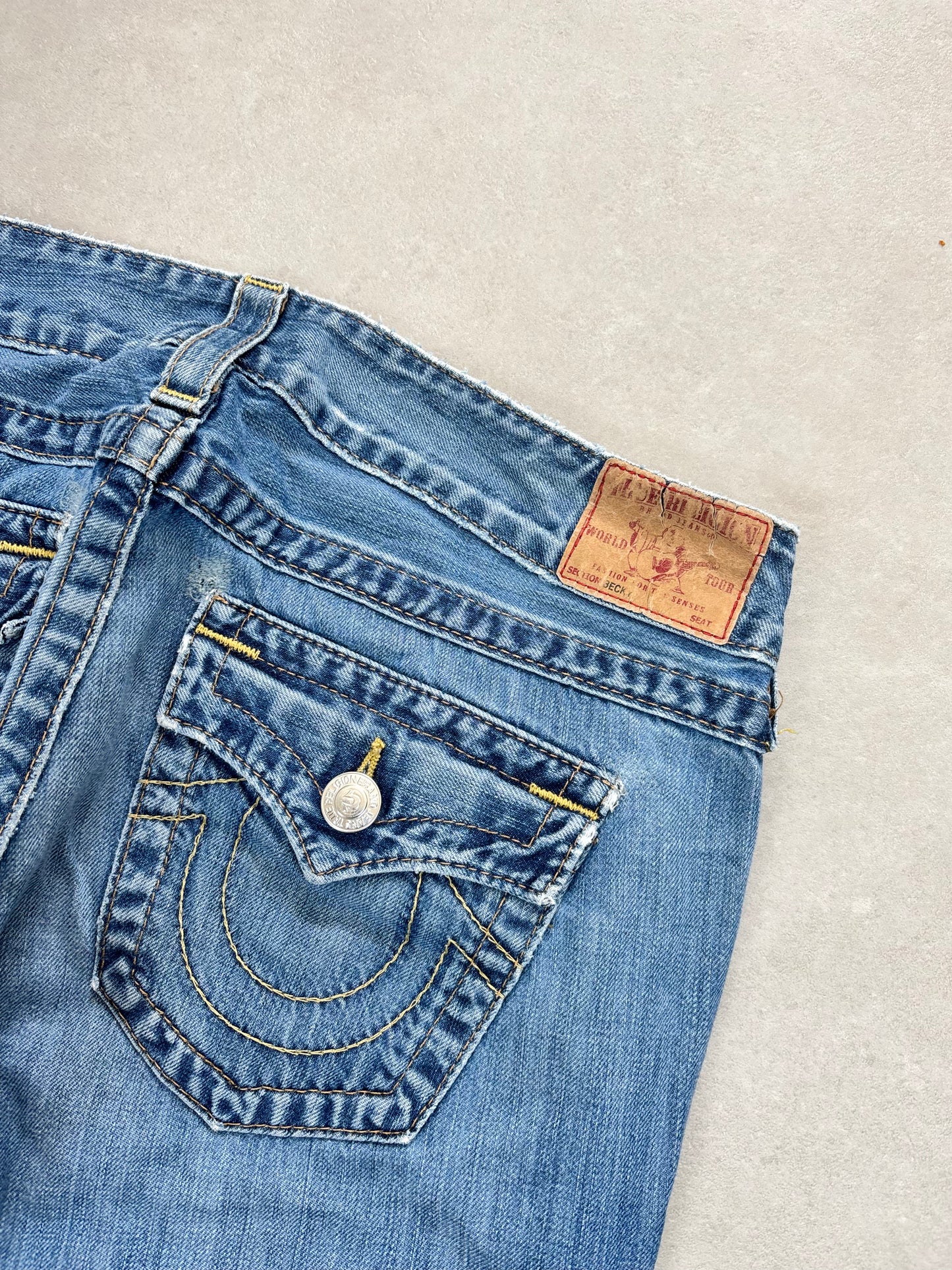 True Religion Low Waist Flare Bootcut Jeans Blau · W31