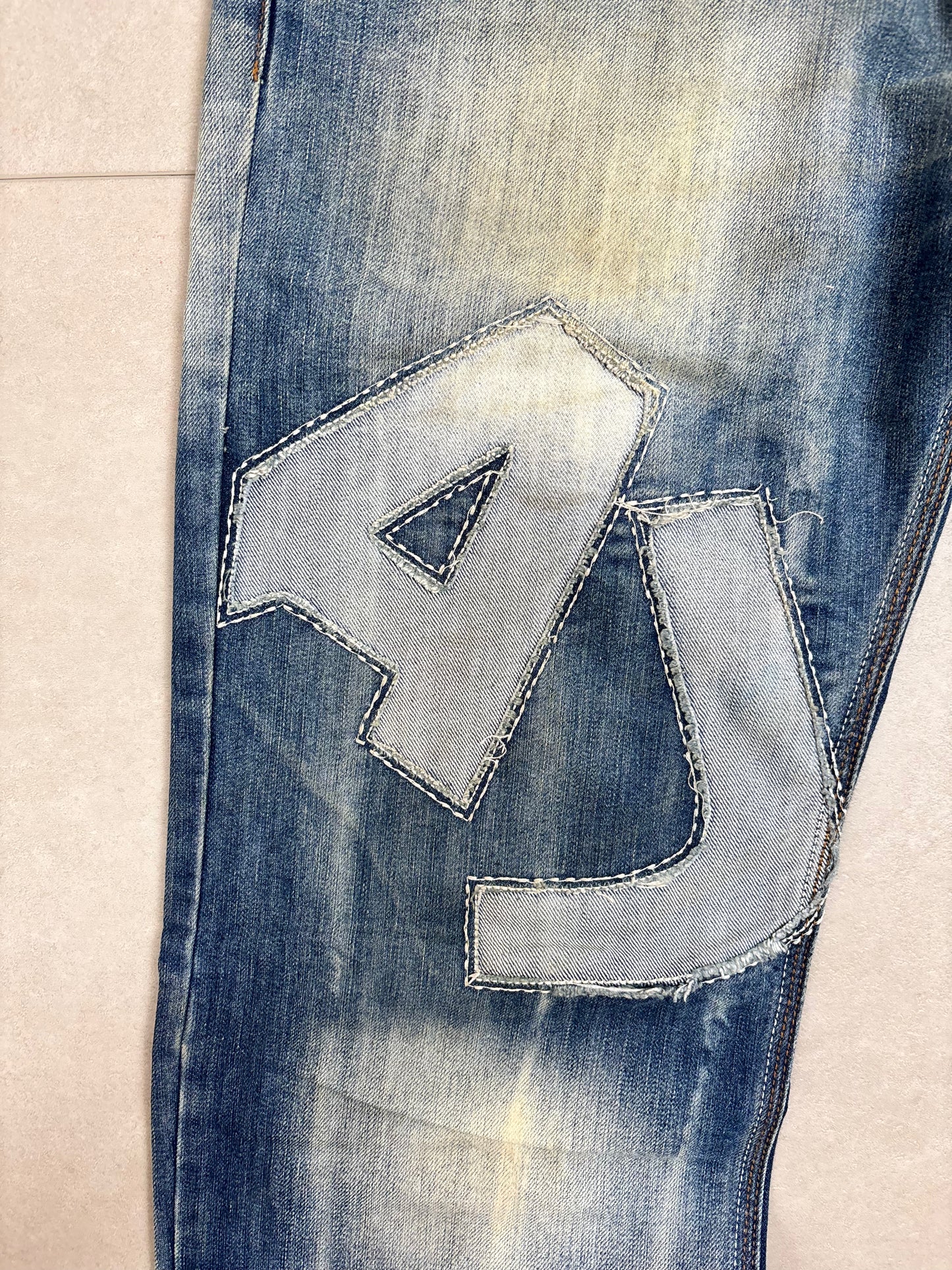 Emporio Armani (AJ) Big Print Baggy / Straight-Leg Jeans Selten · W32