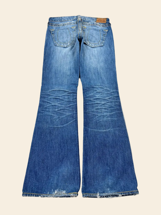 True Religion Low Waist Flare Bootcut Jeans · W27