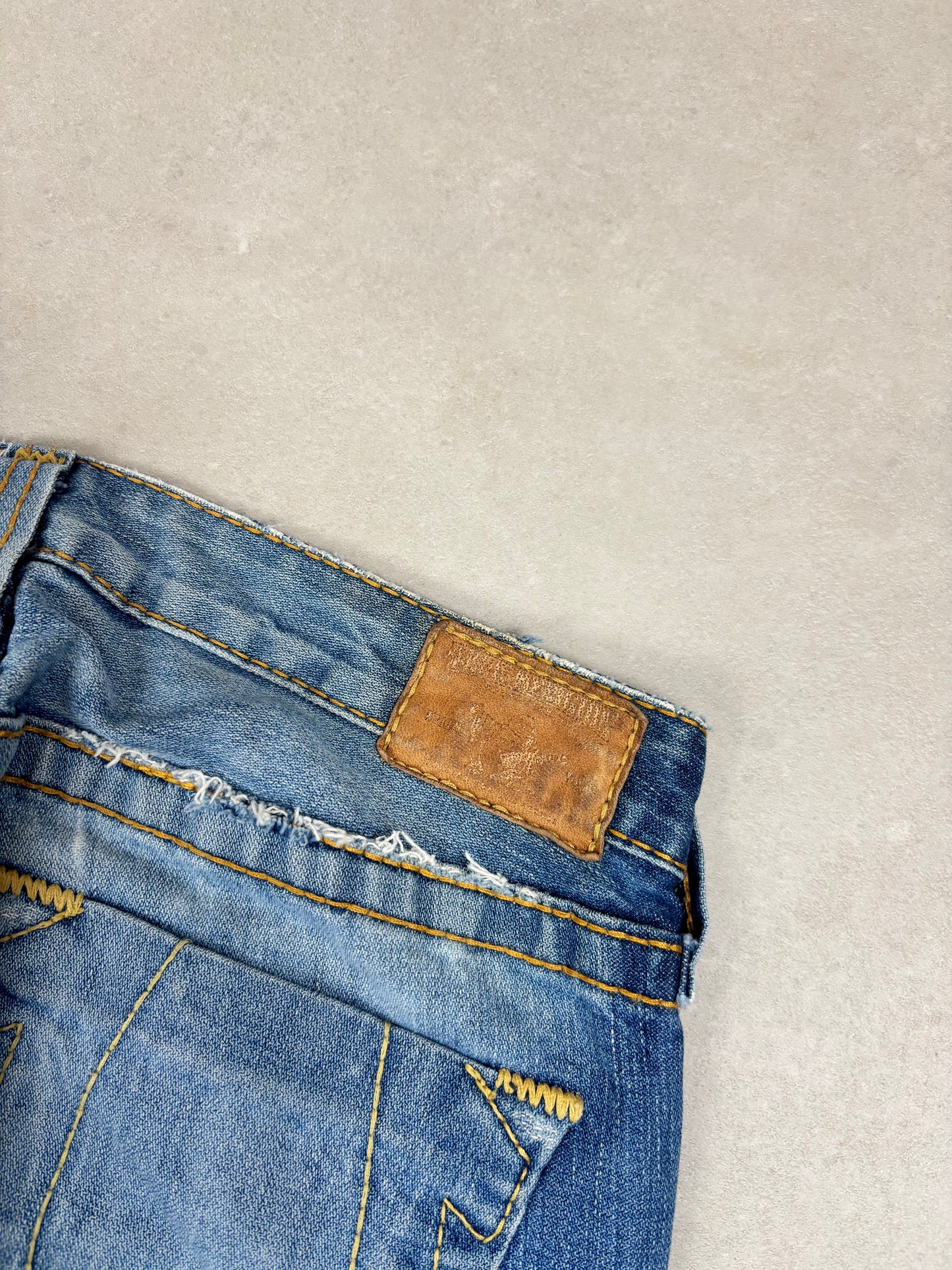 True Religion Low Waist Flare Bootcut Jeans · W27