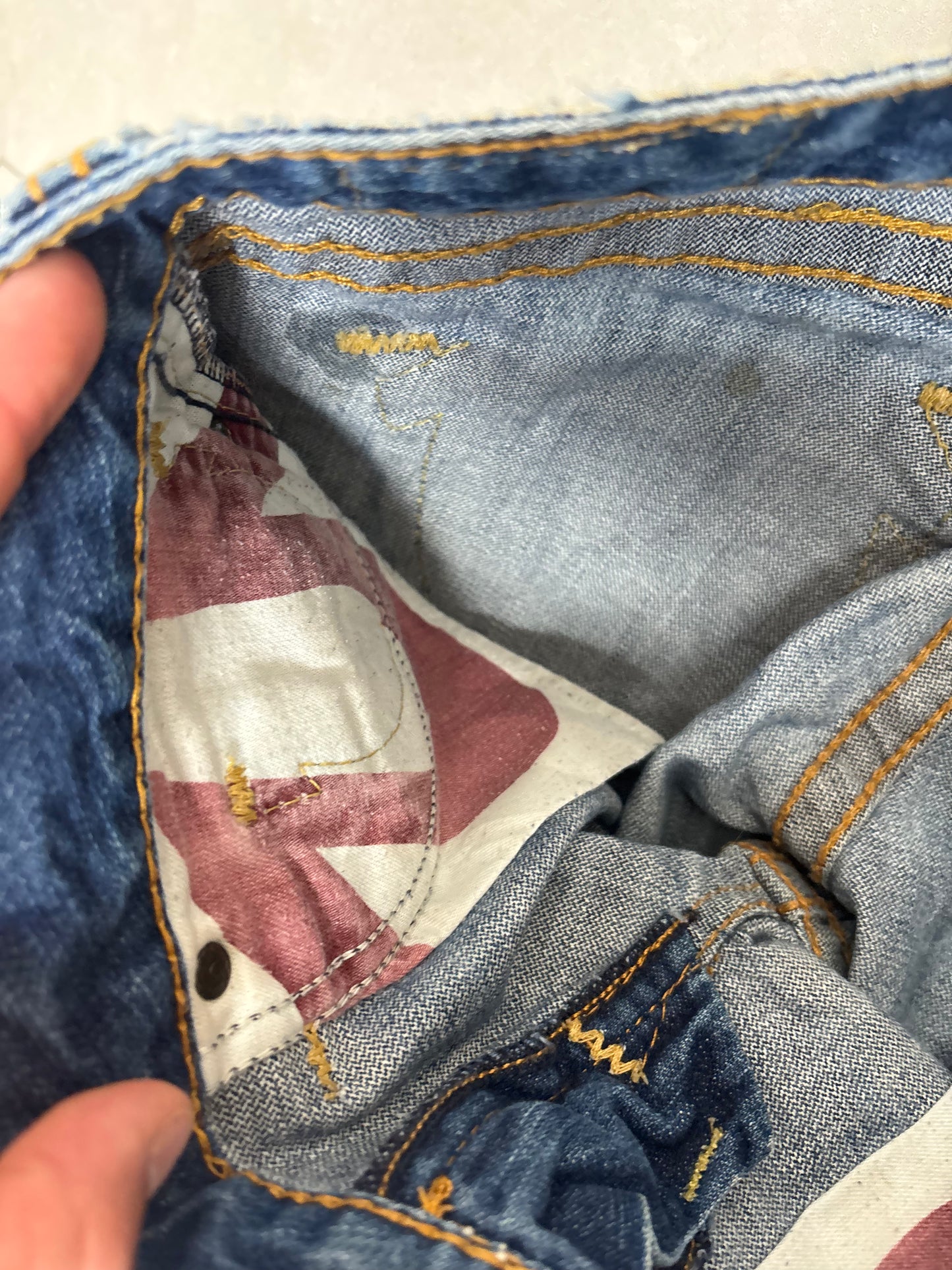 True Religion Low Waist Flare Bootcut Jeans · W27