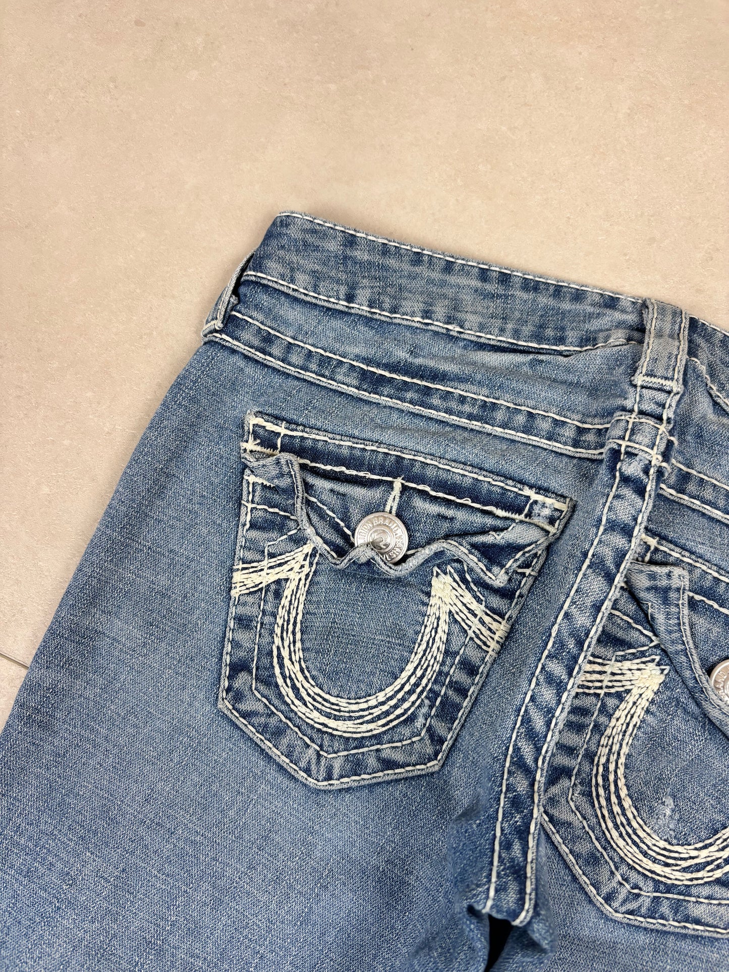 True Religion Flare Low Waist Bootcut Jeans · W25