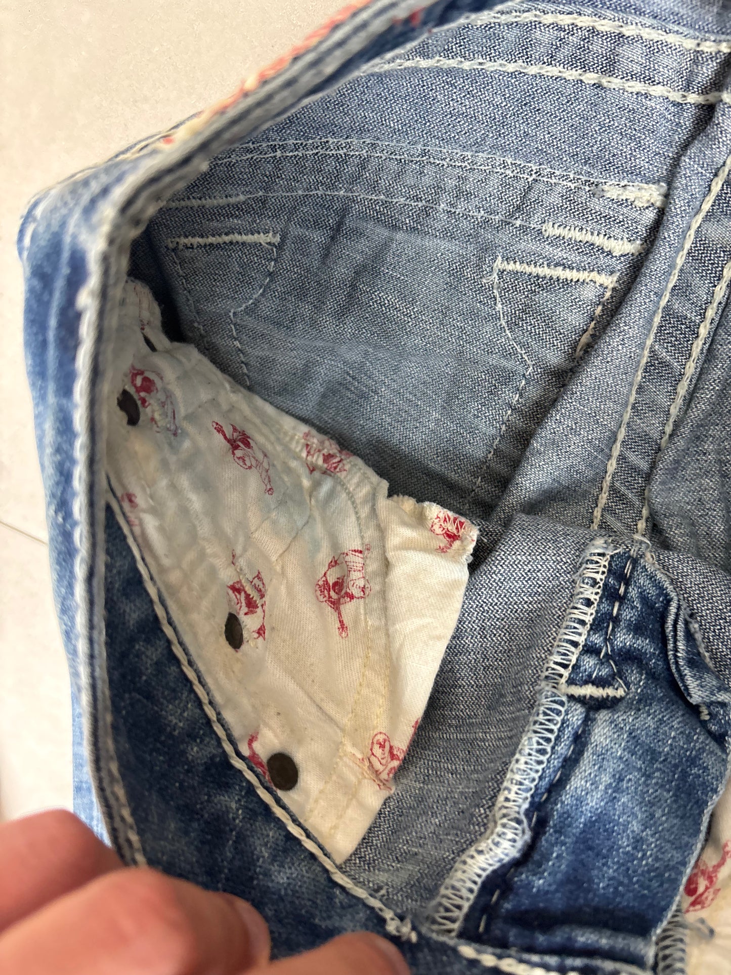 True Religion Flare Low Waist Bootcut Jeans · W25