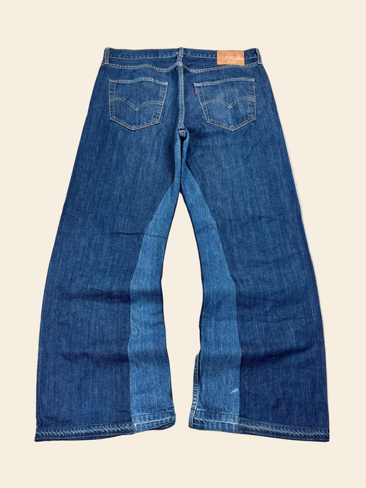Levi's 501 Baggy Flared Jeans (Custom) · W36