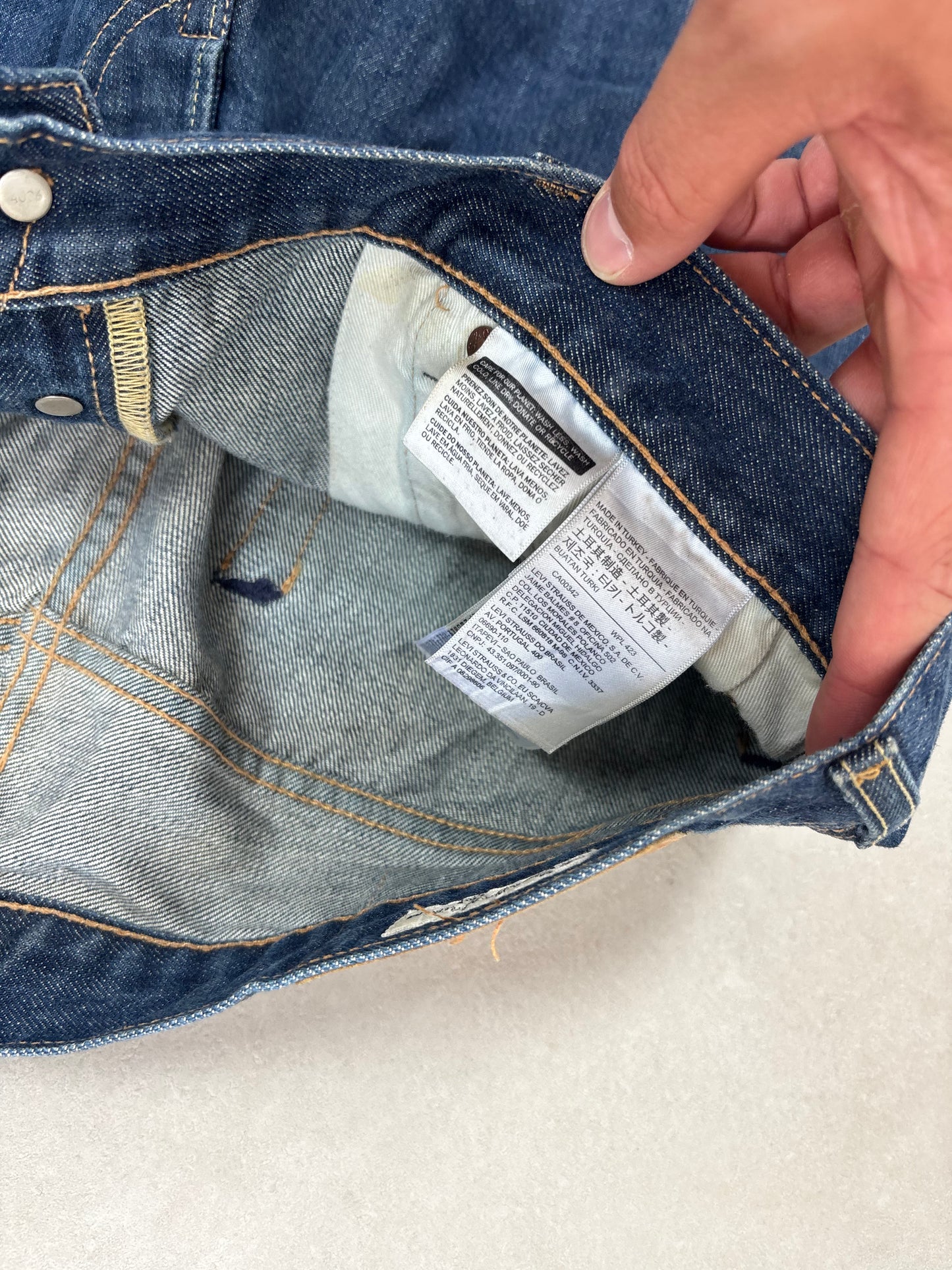 Levi's 501 Baggy Flared Jeans (Custom) · W36