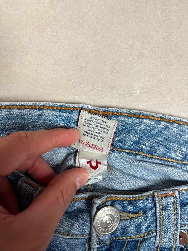 True Religion Low Waist Flare Bootcut Jeans · W25